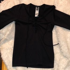 Long sleeved criss cross top